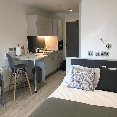 Modern Studios, Newcastle Under Lyme - Sk Εξωτερικό φωτογραφία